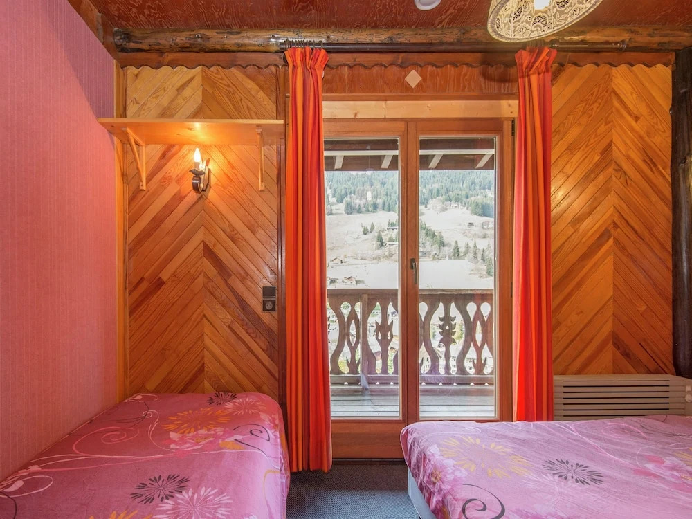 Pleasing Holiday Home in Les Gets Near Ski Area