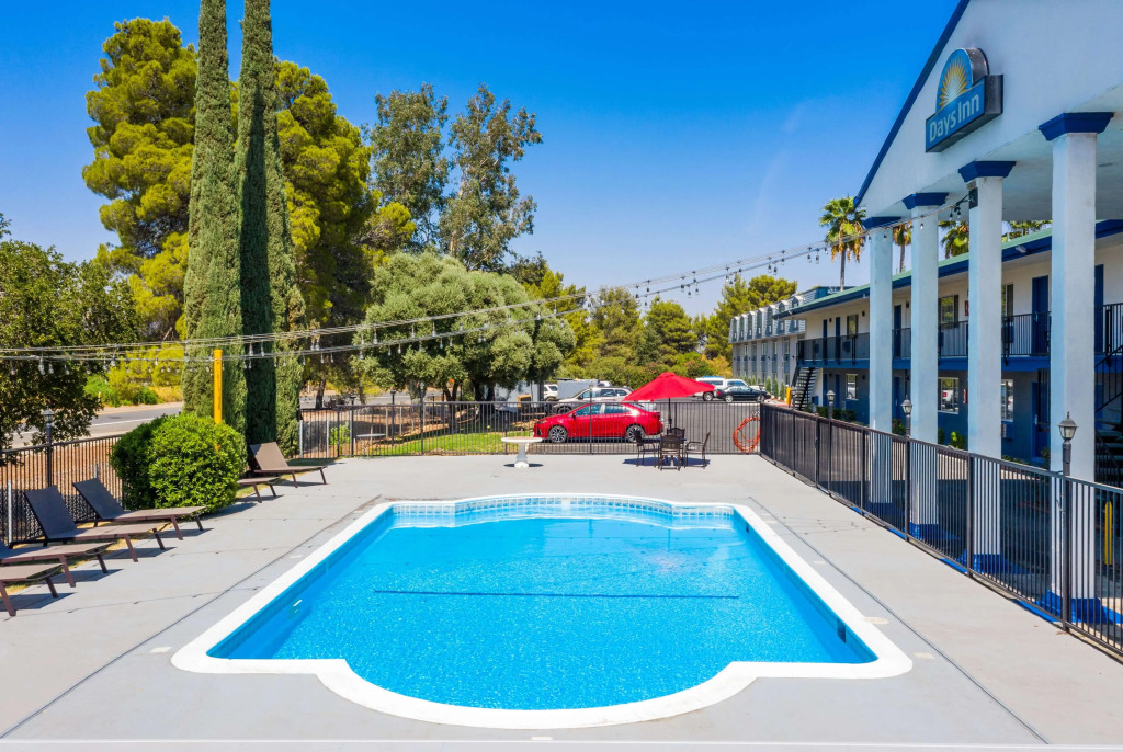 Days Inn by Wyndham Red Bluff