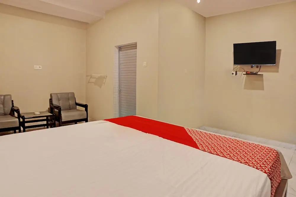 OYO 92579 Hotel Mutiara
