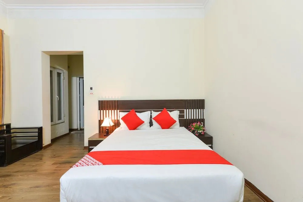 WestLake Hotel HN - by BAY LUXURY