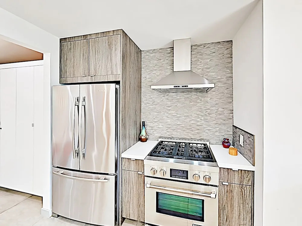 2393 Palm Springs - 3 Br Home