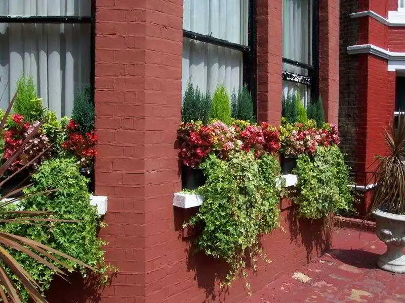 Queens Hotel