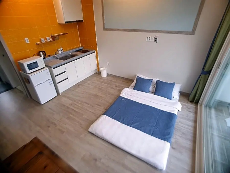 Twobitnalae Resort