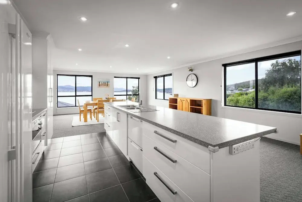4 Bedroom House - Gorgeous View