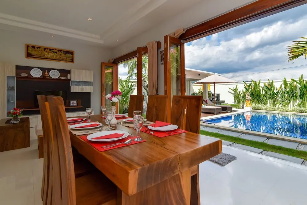 Banyu Riris Villa Lovina Private Villa
