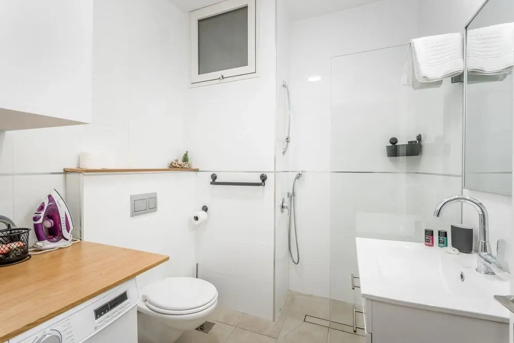 Charming One bedroom with balcony