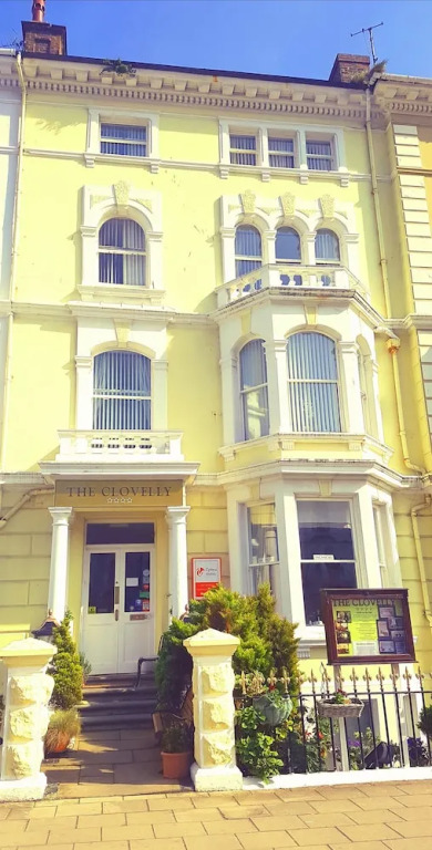 The Clovelly Hotel