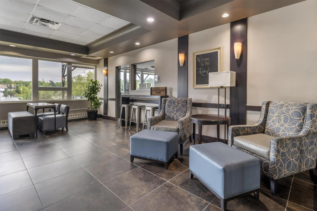 Best Western Plus Chocolate Lake Hotel - Halifax