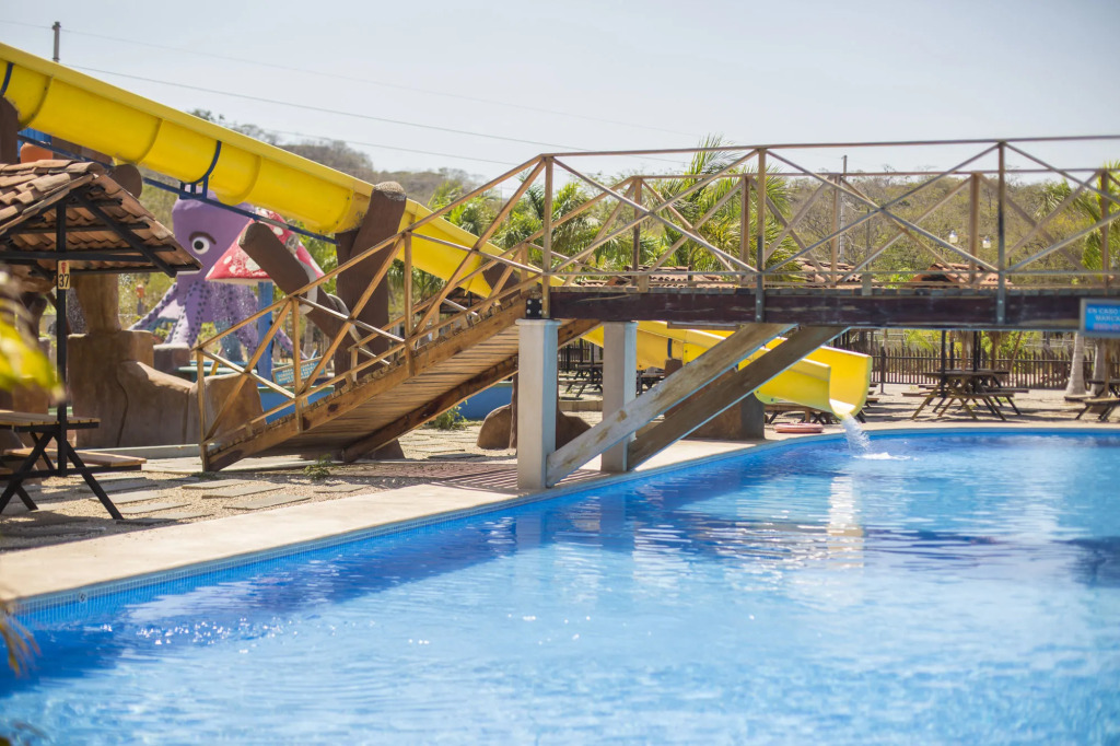 La Boya Hotel y Parque Acuático