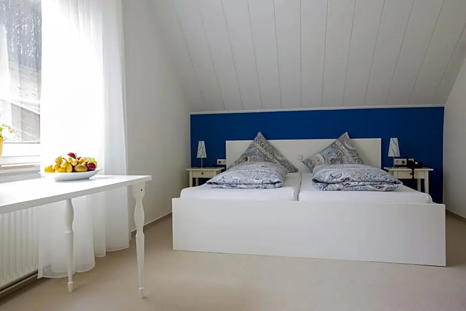 Hotel-Pension-Waldblick Garni