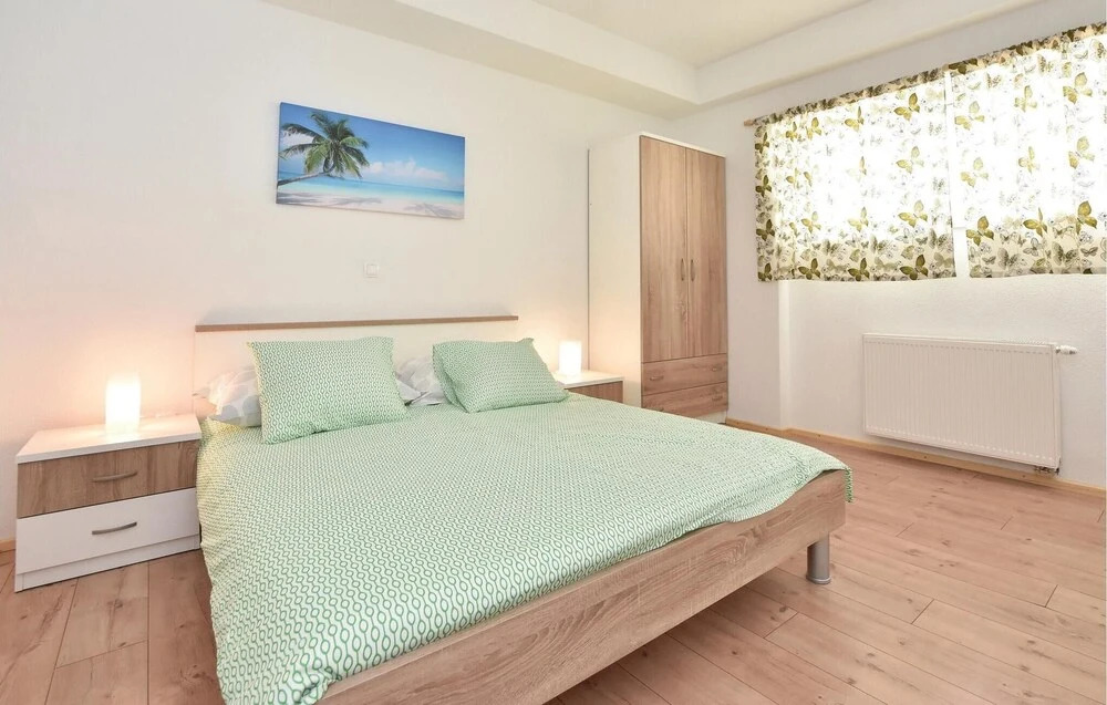 Awesome Home in Seget Donji With Sauna, Wifi and 2 Bedrooms