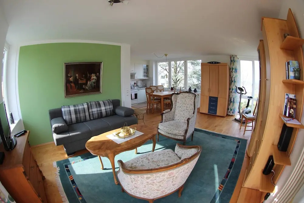 Zauberhafte Ferienwohnung am Schönberg