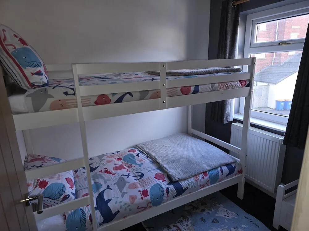 Family Holiday Apartment Blackpool South Shore