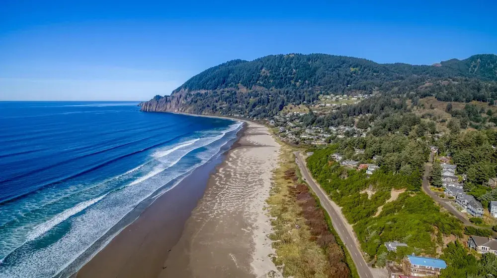 Beach House-Manzanita (MCA 372)