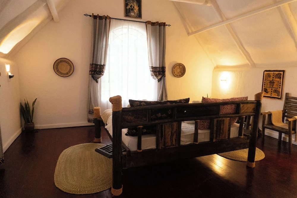 Kitunduni Lodge