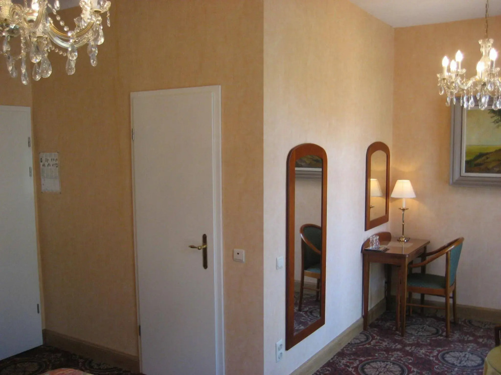 Avenue Hotel by F-Hotels