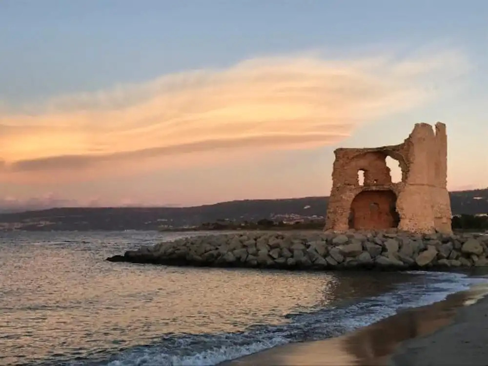 Apartment With one Bedroom in Briatico, With Furnished Terrace and Wifi - Near the Beach