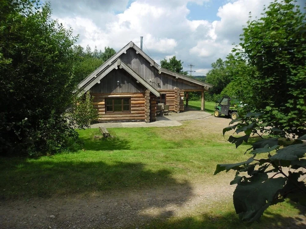 Tamarack Lodge