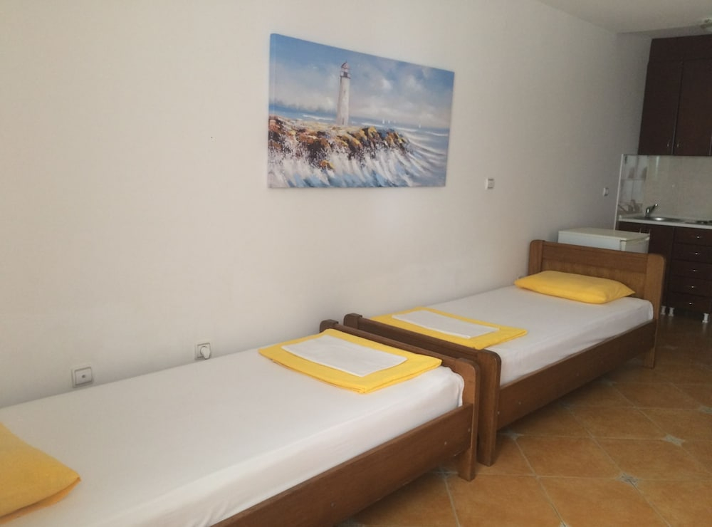 Apartments Aleksić, Bečići