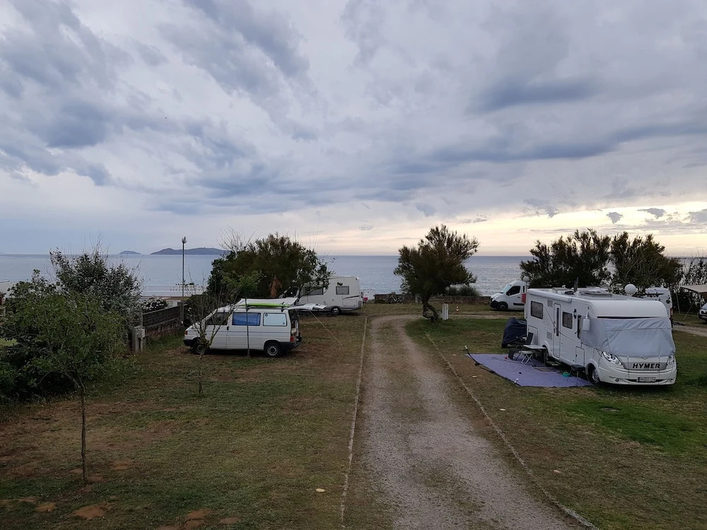 Camping & Glamping Muiñeira