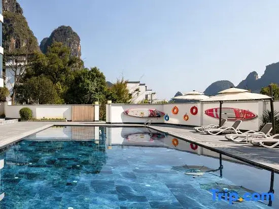 Mengyuan RESOR 360° View Hotel: Starry Pool & Hot Spring, Shili Gallery Yulong River