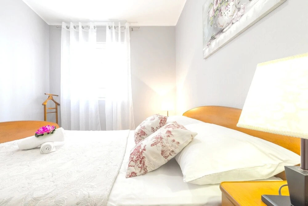 Apartment With one Bedroom in Baška Voda, With Wonderful sea View, Fur