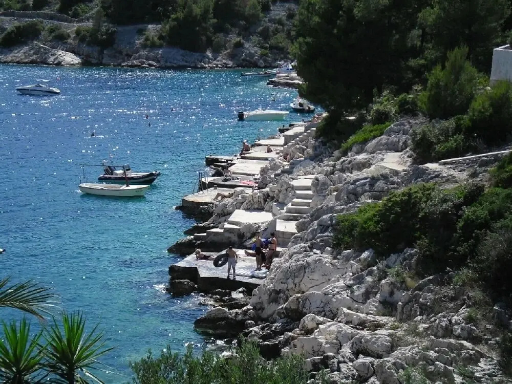 Georgi - 200 m From sea - SA3 Zuti