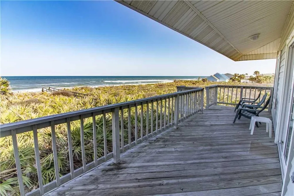 Harmony Beach House, Sleeps 11, 3 Bedrooms, Beach Front