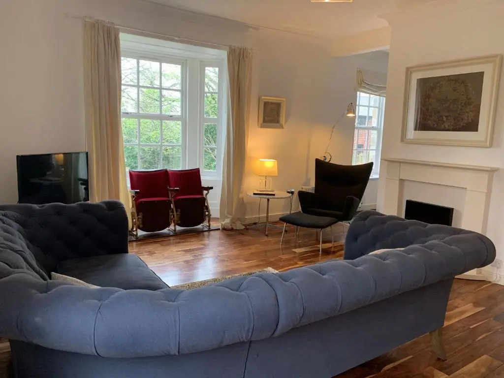 Apartment 3 The Grove
