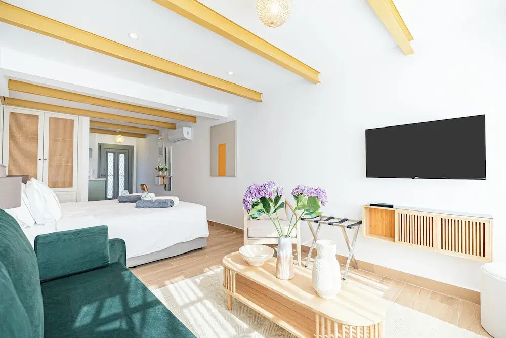 Loft Centrale by Deserve