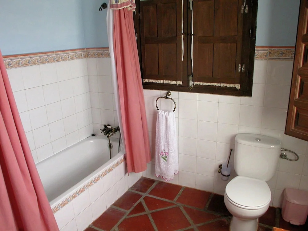 Cozy Cottage in El Borge With Private Pool
