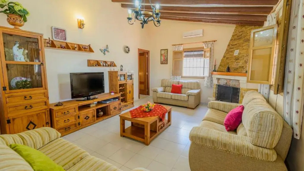 Cortijo Metomela Torrox by Ruralidays