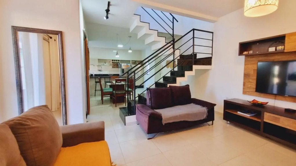 Casa de 4 suítes com piscina e área gourmet em Porto Seguro - Casa dos Ipês