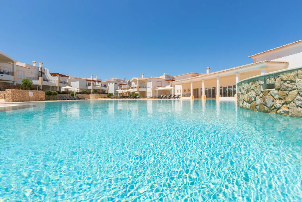 NAU Salema Beach Village