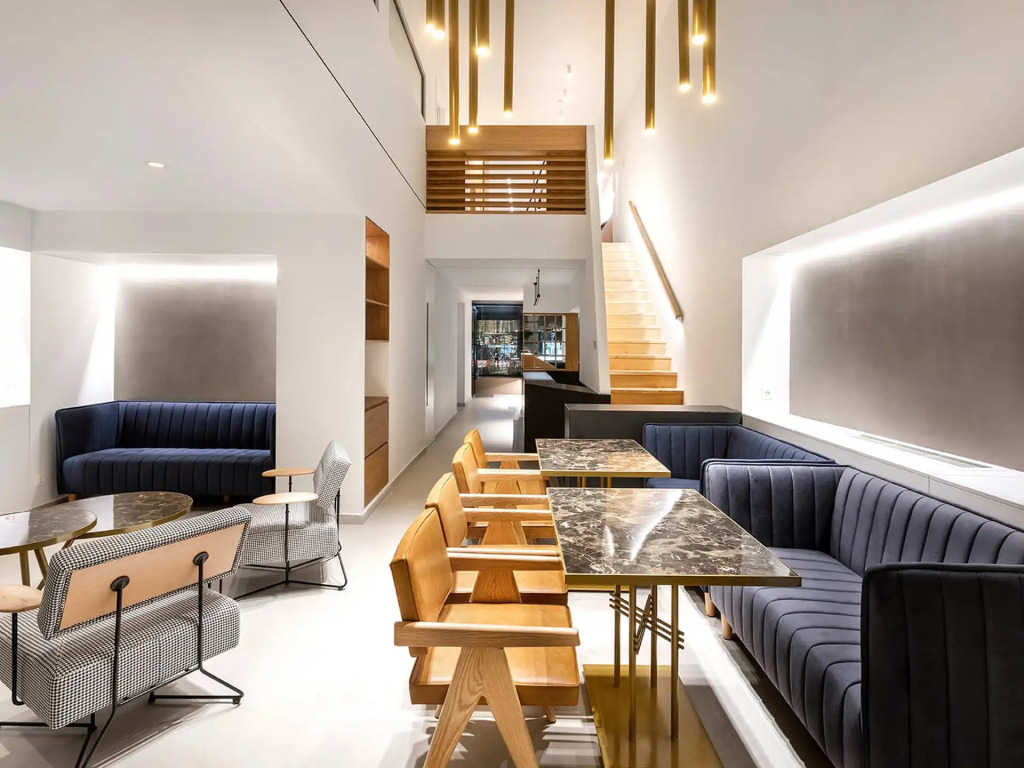 DAYS City Suites