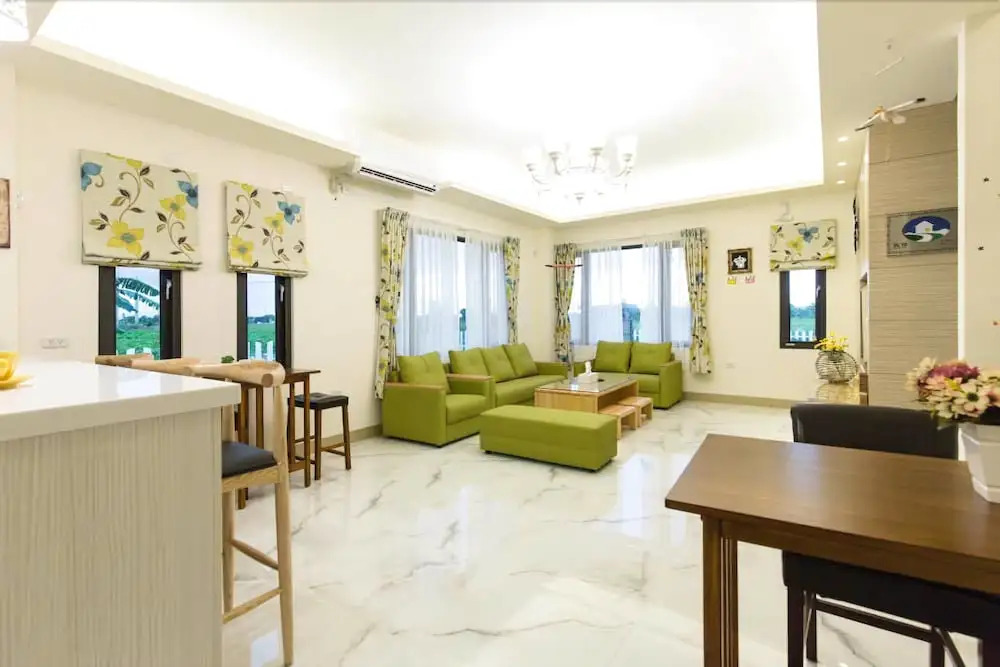 Crown Home