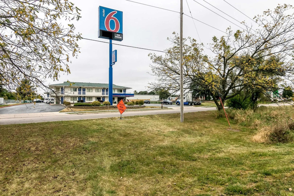 Motel 6-Janesville, WI