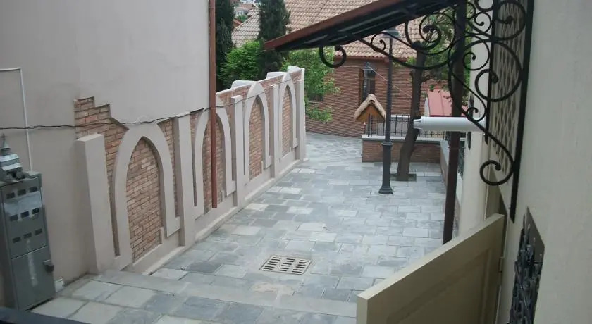 Aleksandre Guest House