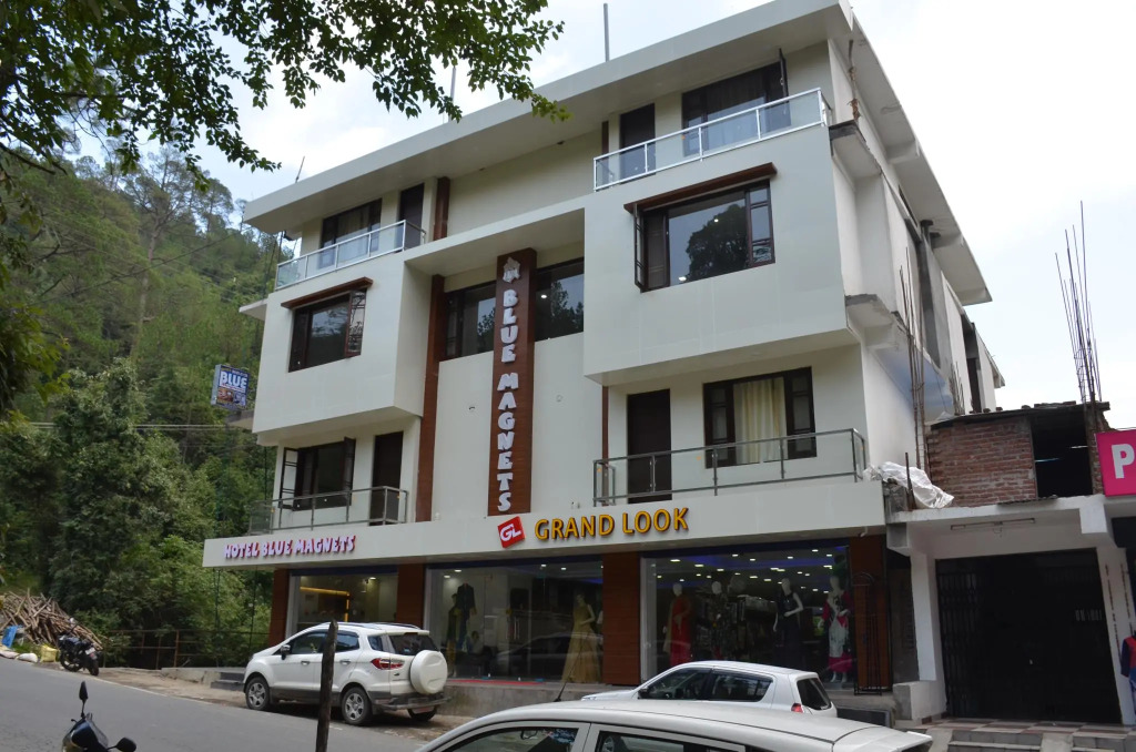 The Hoften Blue Magnets, Dalhousie