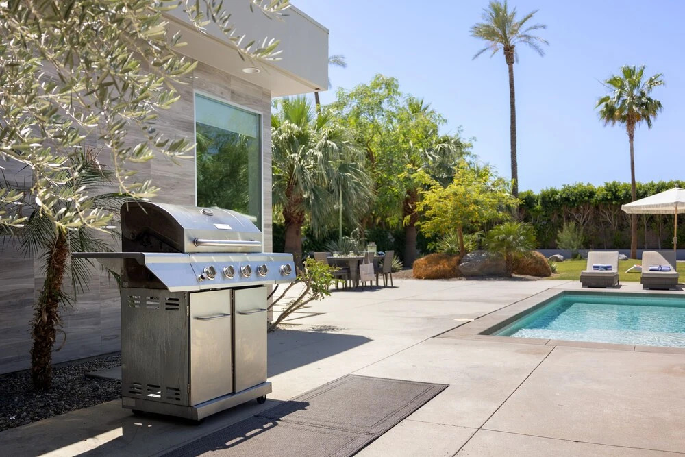 Polo Villa 5 by Avantstay Outdoor Bocce Ball Fire Pit BBQ Pool Spa 260332 6 Bedrooms
