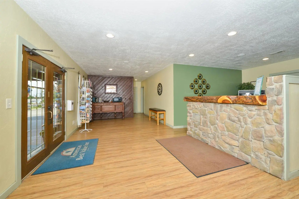 Red Ledges Inn