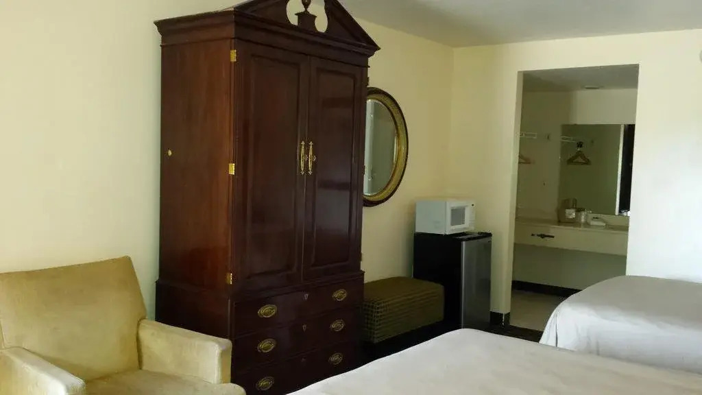 Serena Inn