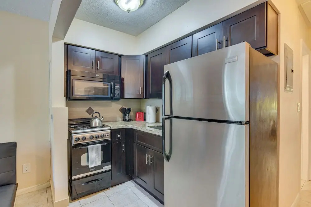 Centrally Located Hallandale Beach Condo