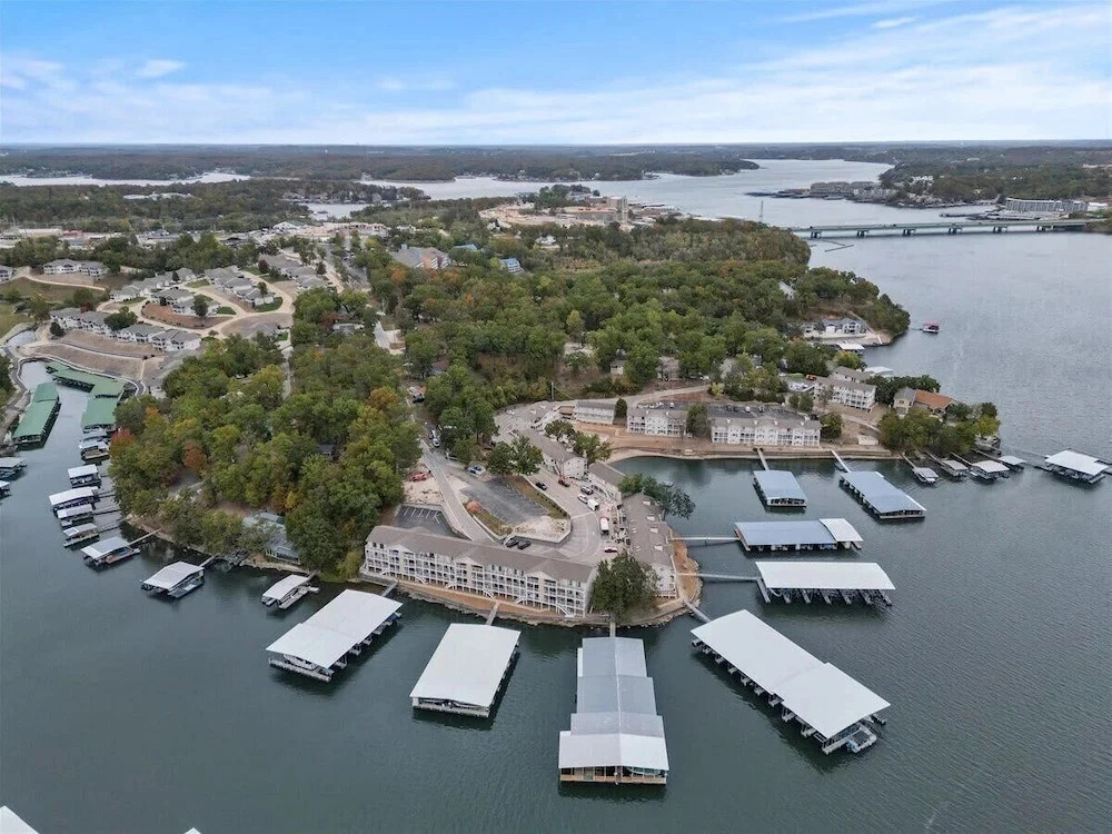 Lakefront Condo With Boat Slip