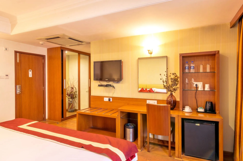 Octave Suites Residency Rd