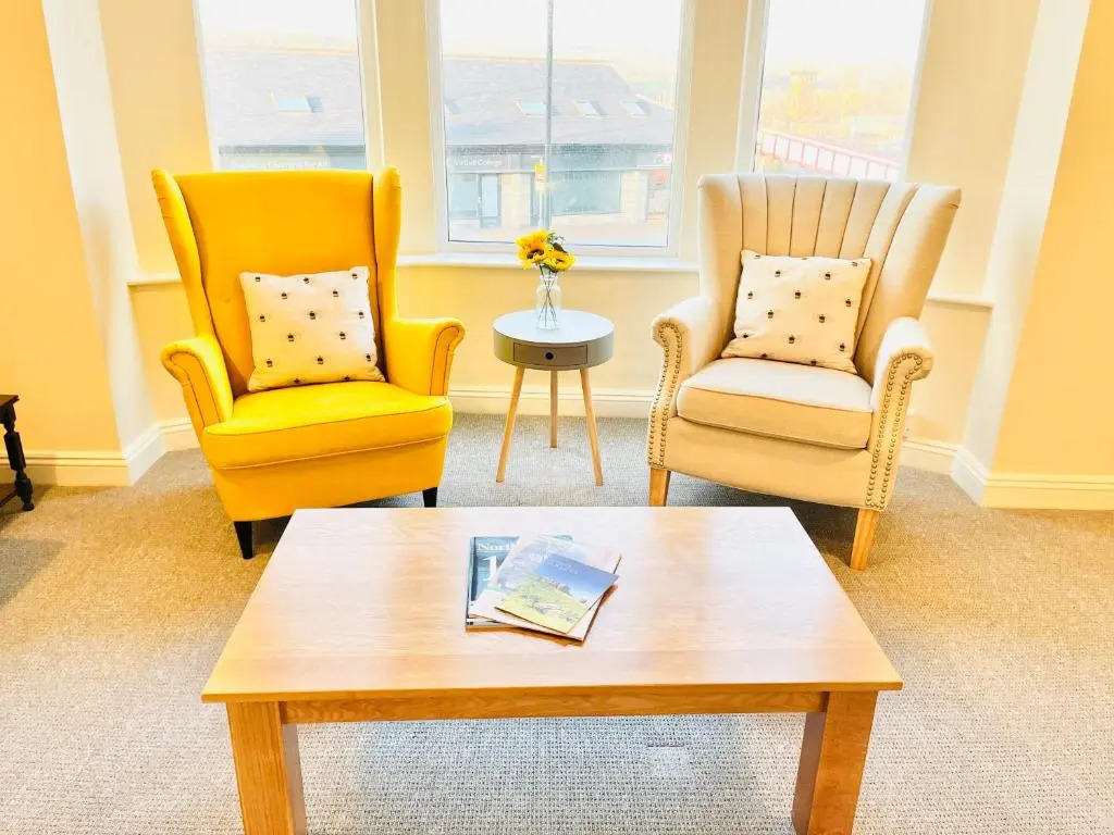 Ilkley Apartment with Parking