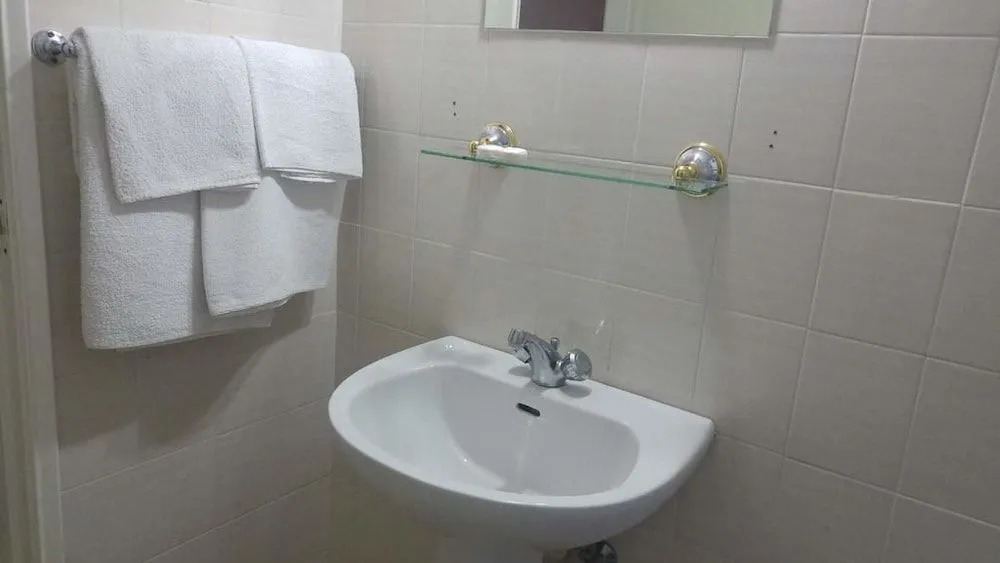 Two Flowers Hotel