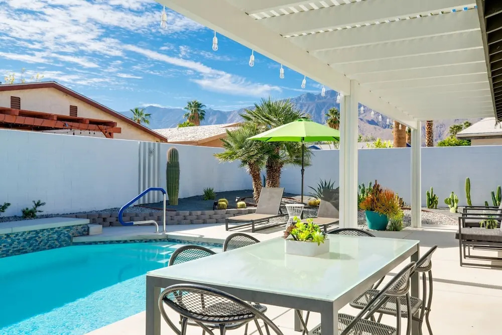 915 Arroyo Vista Drive Home 3 Bedrooms 2 Bathrooms Home