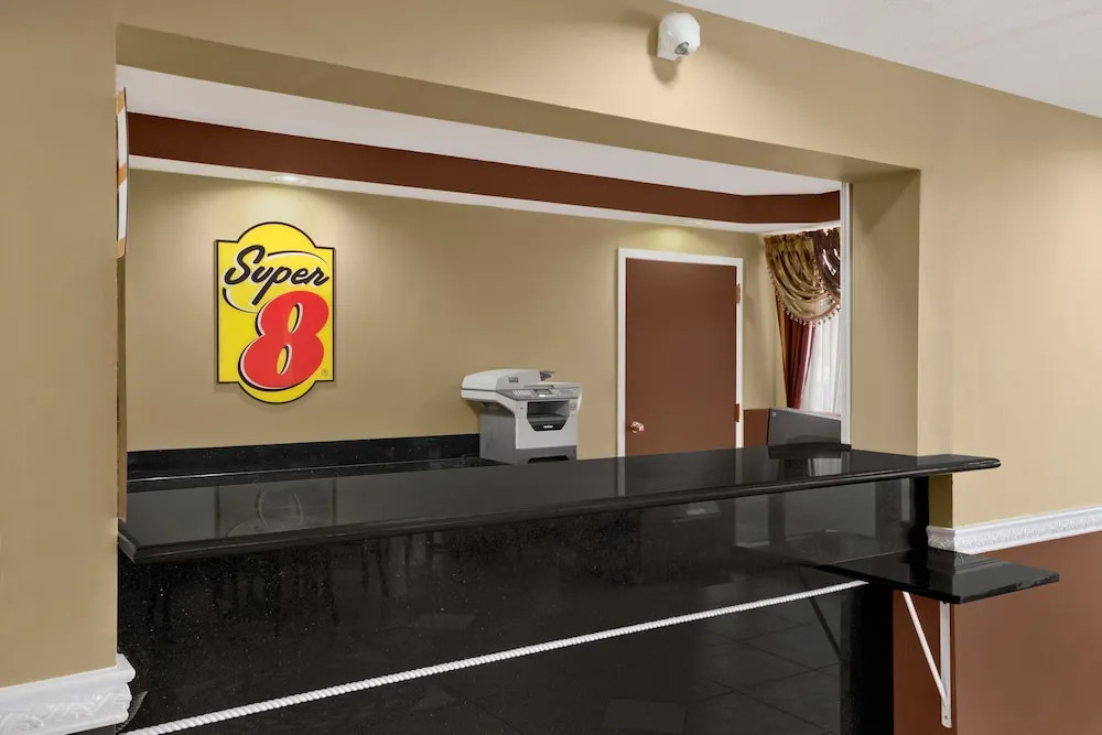 Stay Inn & Suites
