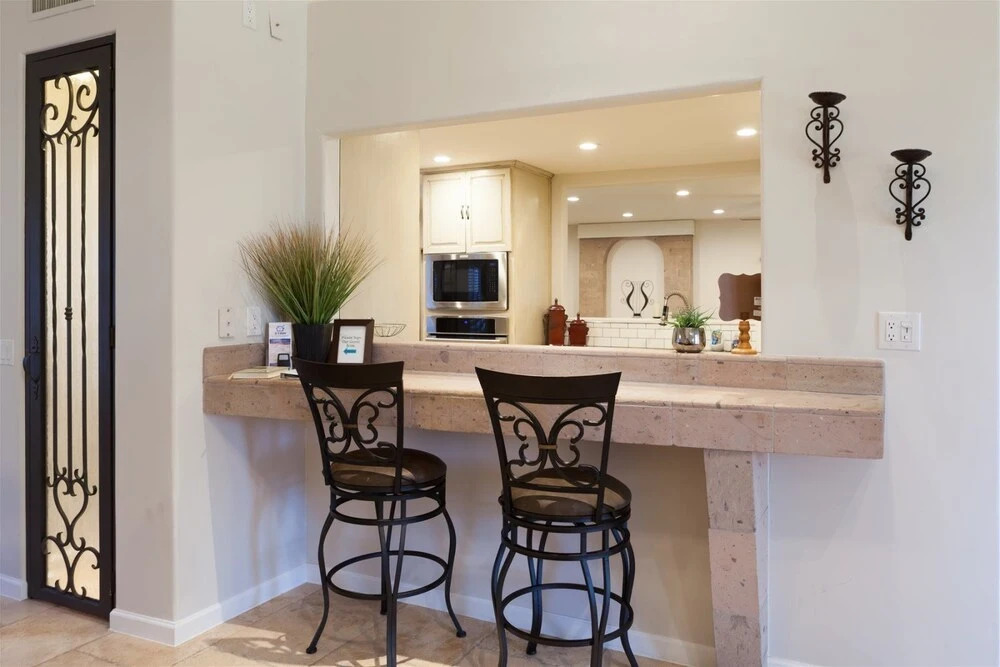 4BR Ocotillo Lakeview Home w/ Pool